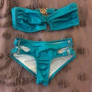 Victoria’s Secret bikini